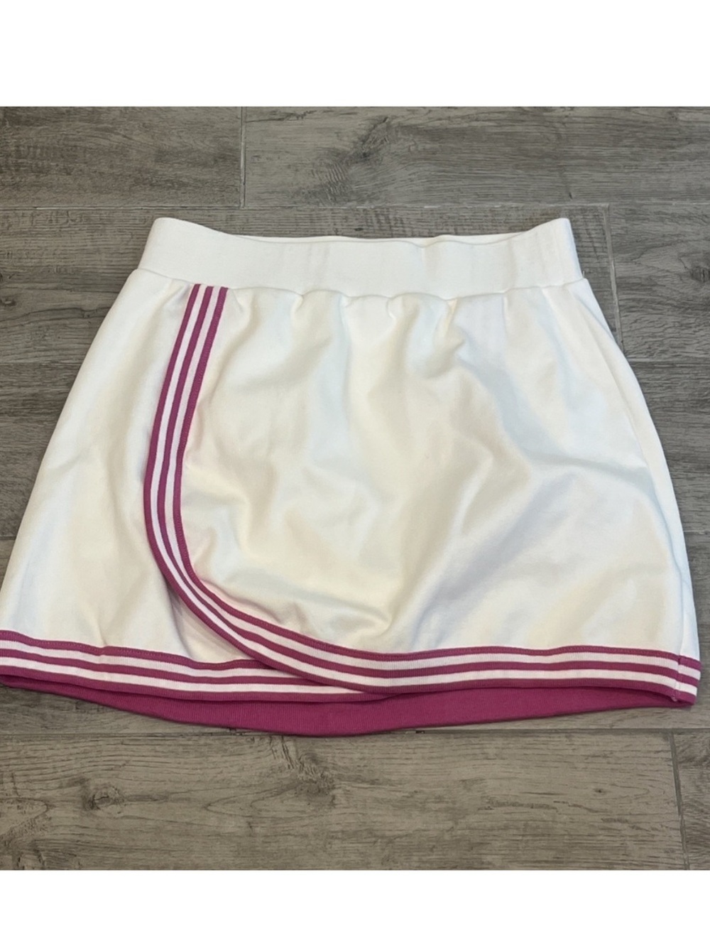 Barstool Golf Sport Tennis Golf Skirt Skort Size Medium White Magenta Trim NWT
